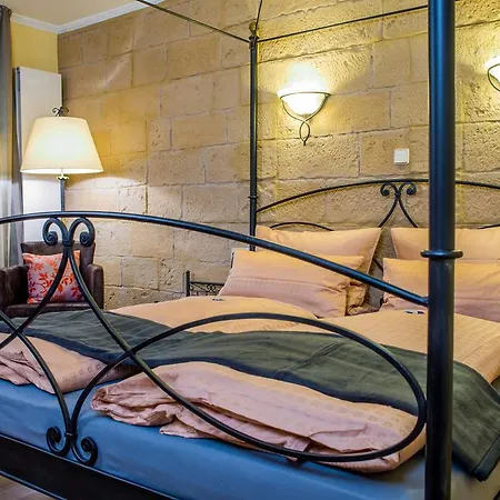 מלון Landhotel Zur Post